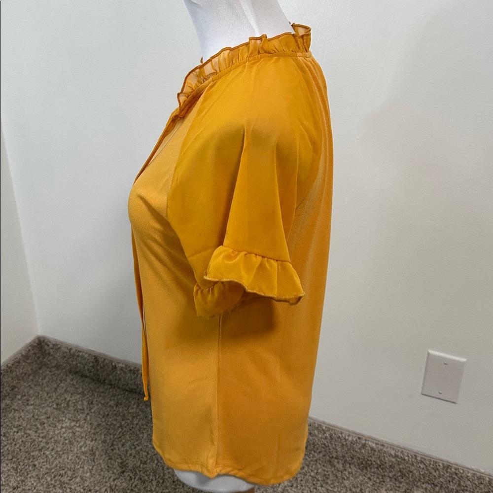 π NY Collection Blouse - Picture 2 of 5